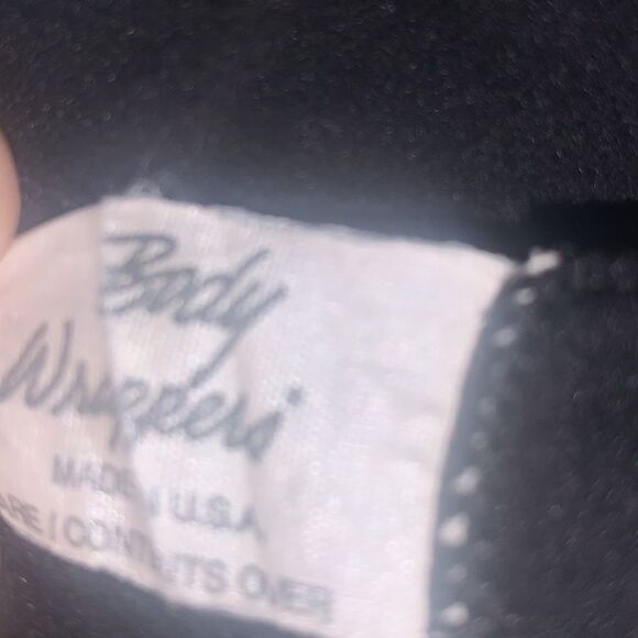 Athletic bottoms size small  - Picture 3 of 3